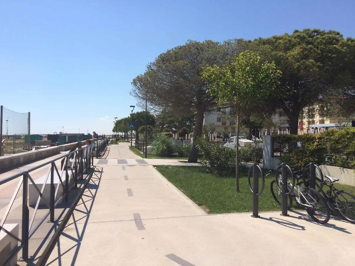 Apartment In Bibione 38308